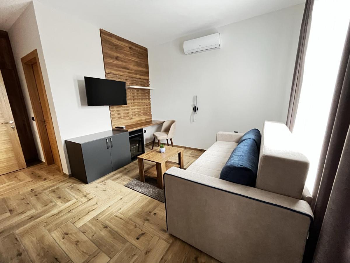 Caka Luxury Rooms & Restaurant Ćuprija エクステリア 写真
